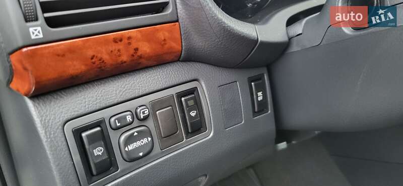 Седан Toyota Avensis 2006 в Черкассах