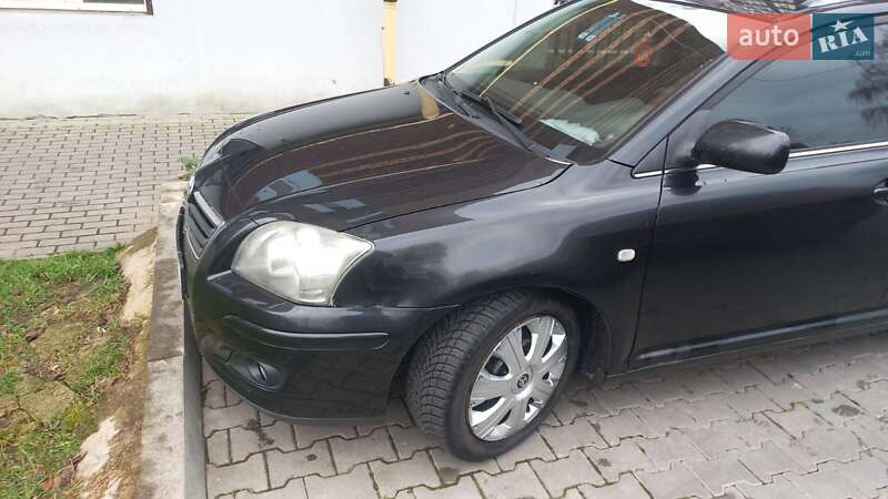 Универсал Toyota Avensis 2003 в Хмельницком