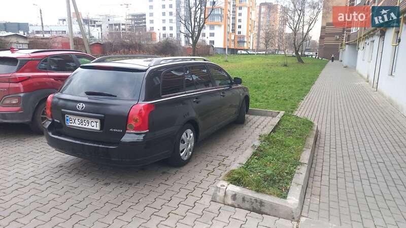Универсал Toyota Avensis 2003 в Хмельницком
