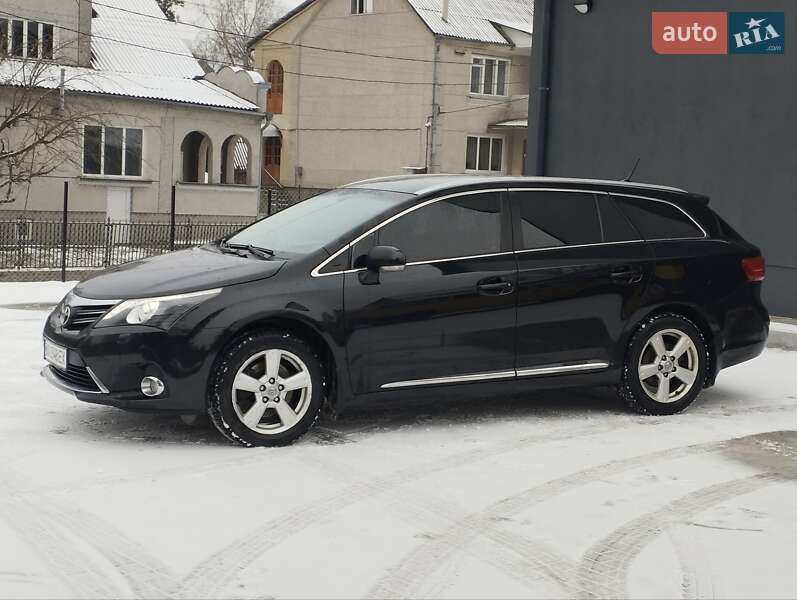 Универсал Toyota Avensis 2012 в Кременце