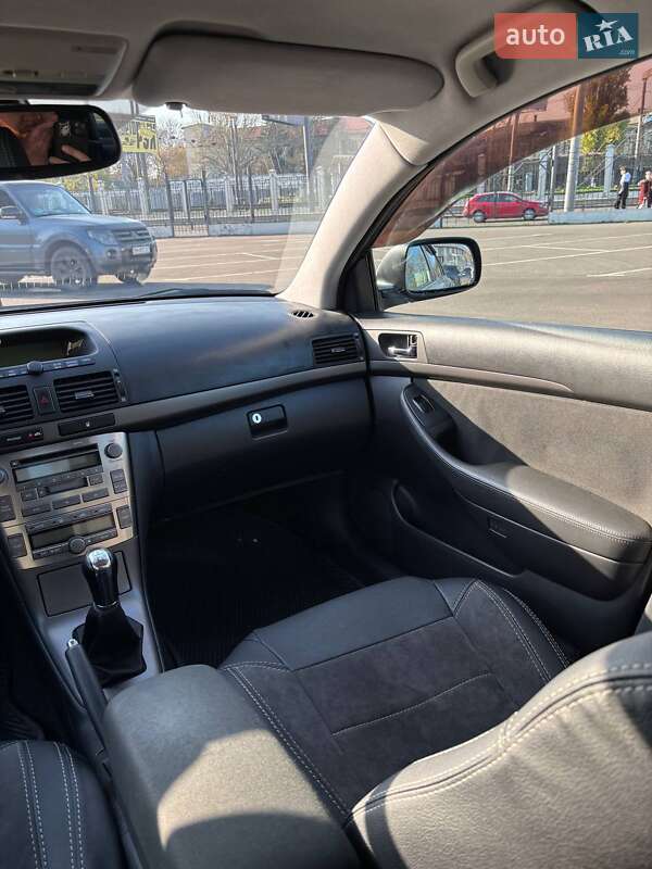 Седан Toyota Avensis 2005 в Одессе фото 26 Седан Toyota Avensis 2005 в Одессе