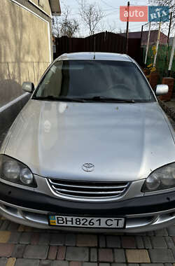 Седан Toyota Avensis 1998 в Білгороді-Дністровському
