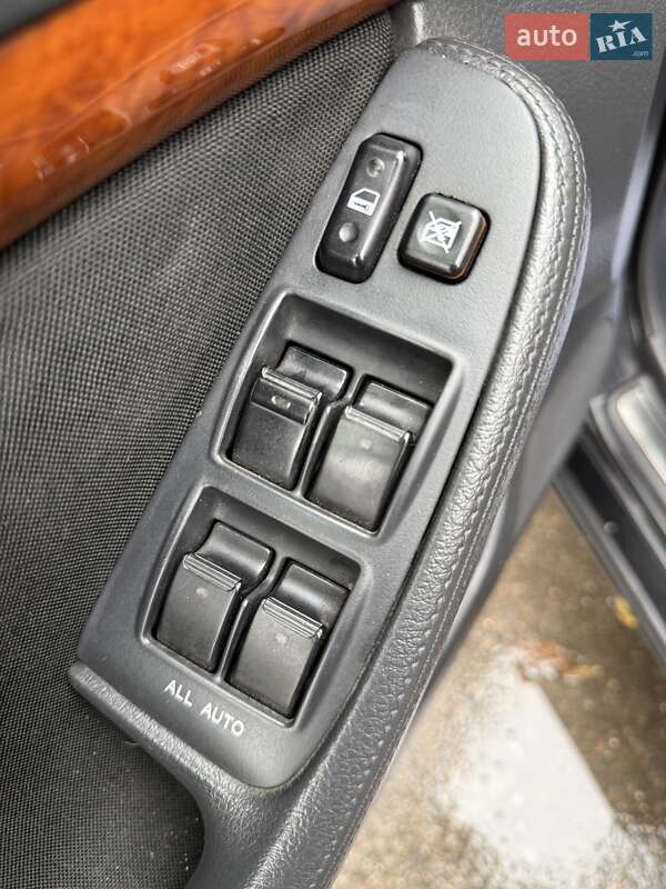 Седан Toyota Avensis 2007 в Одесі