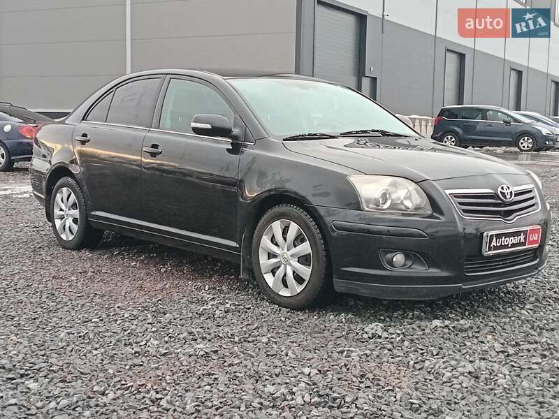 Седан Toyota Avensis 2008 в Львове