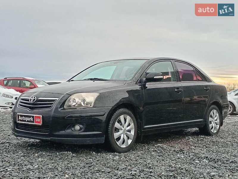 Седан Toyota Avensis 2008 в Львове