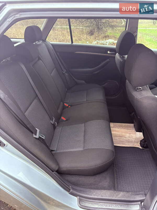 Универсал Toyota Avensis 2007 в Миргороде