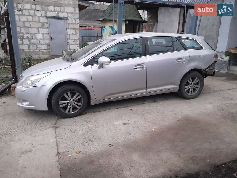 Универсал Toyota Avensis 2011 в Киеве