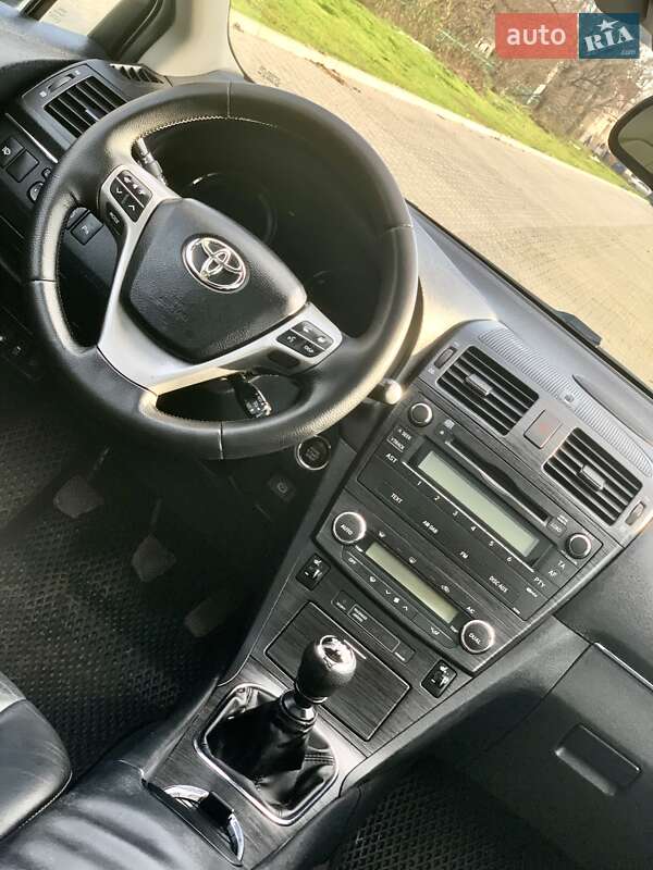 Универсал Toyota Avensis 2009 в Одессе