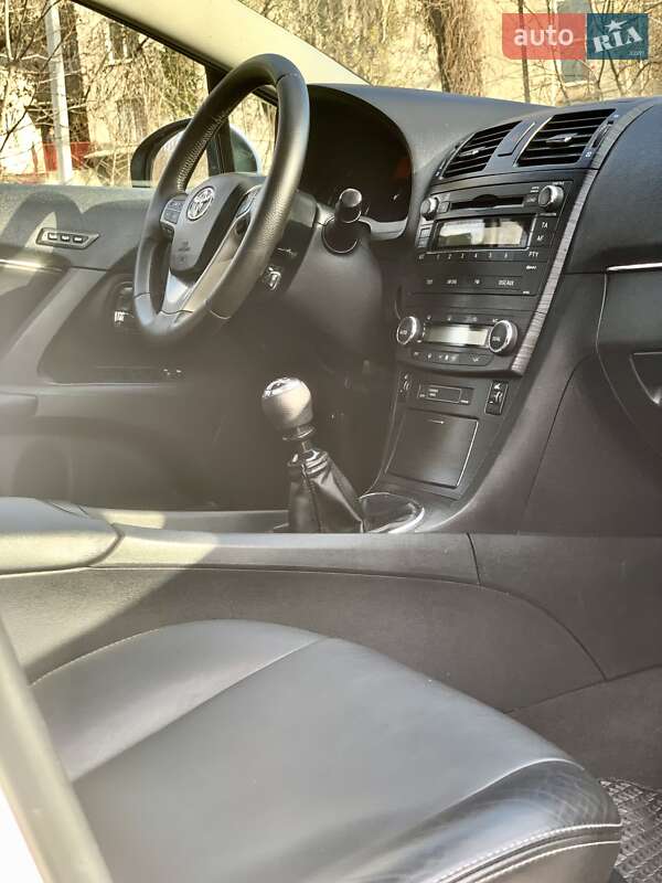 Универсал Toyota Avensis 2009 в Одессе