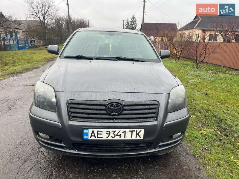 Toyota Avensis 2005