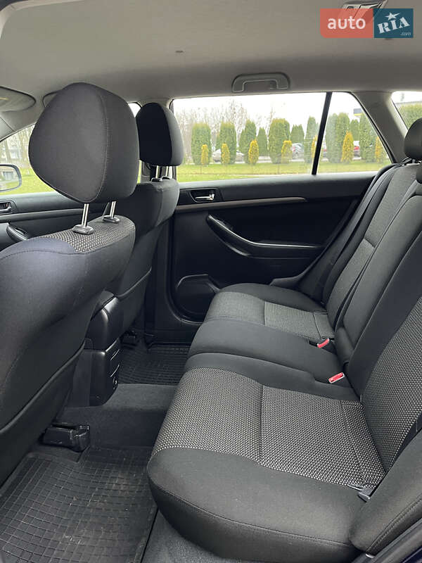 Универсал Toyota Avensis 2006 в Хмельницком