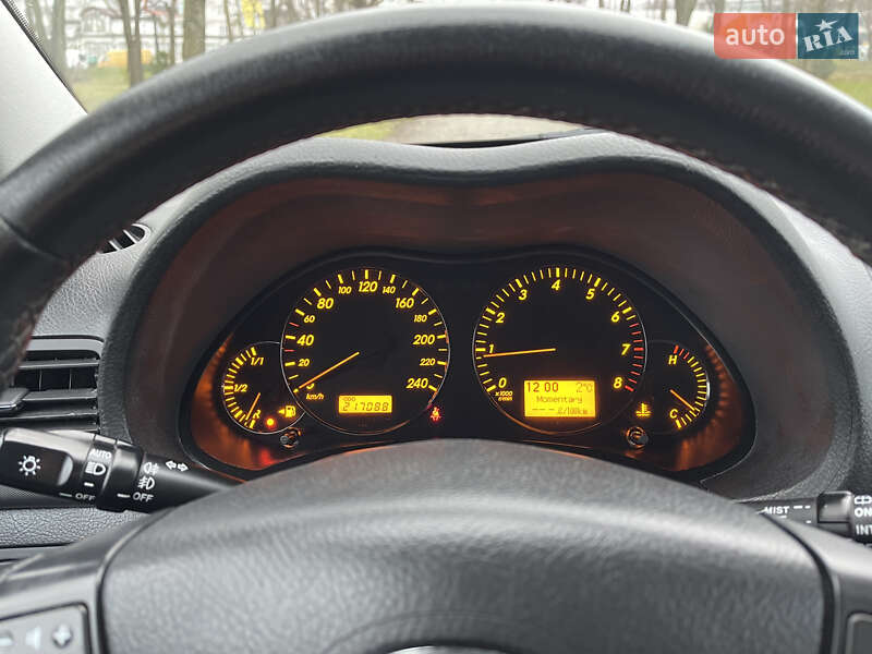 Универсал Toyota Avensis 2006 в Хмельницком