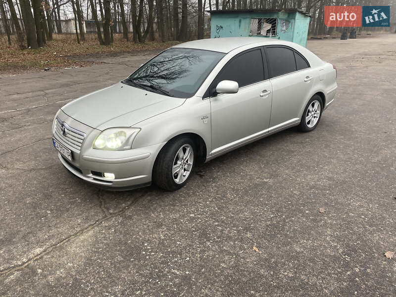Ліфтбек Toyota Avensis 2006 в Новоархангельську