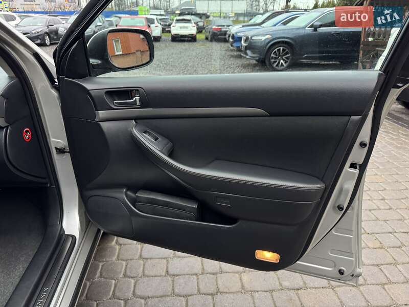 Универсал Toyota Avensis 2007 в Виннице