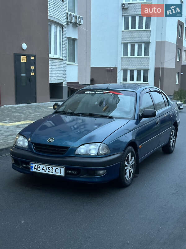 Toyota Avensis 1998