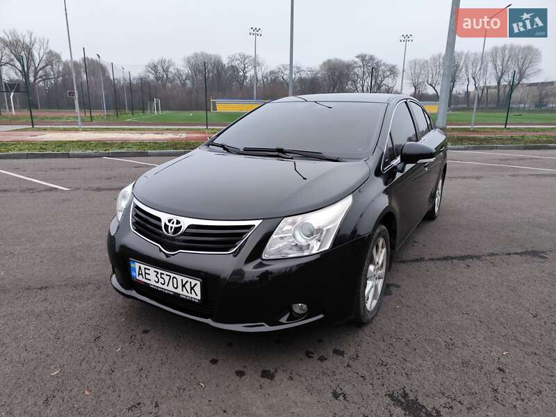 Toyota Avensis 2011