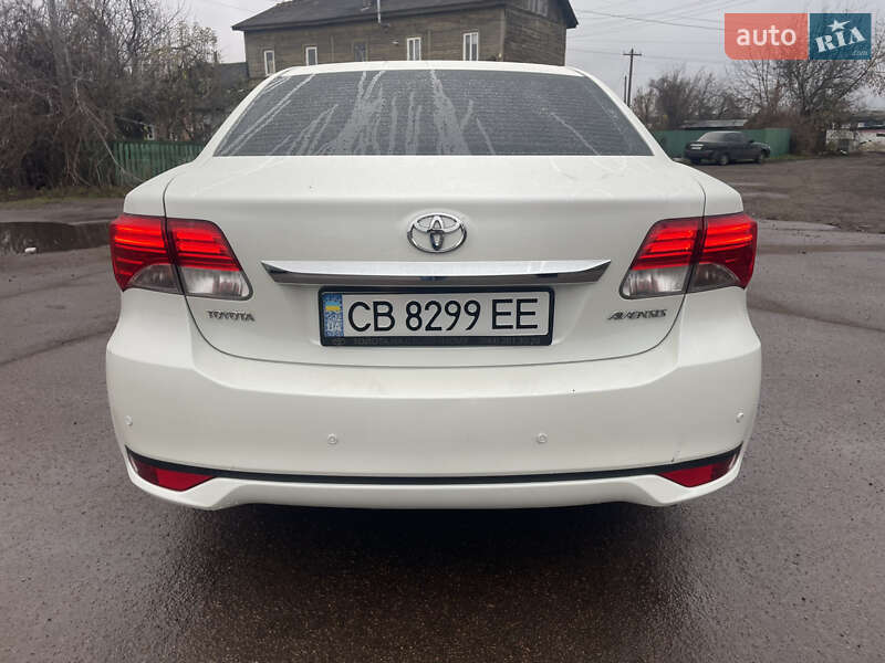 Седан Toyota Avensis 2013 в Бахмаче