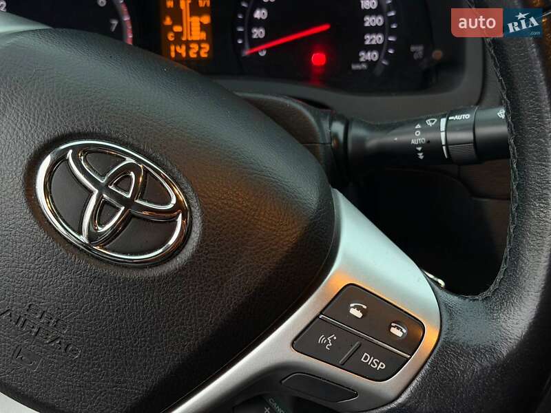 Седан Toyota Avensis 2013 в Харькове фото 31 Седан Toyota Avensis 2013 в Харькове