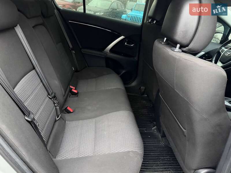 Седан Toyota Avensis 2013 в Харькове фото 16 Седан Toyota Avensis 2013 в Харькове