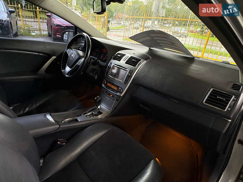 Седан Toyota Avensis 2012 в Львове фото 14 Седан Toyota Avensis 2012 в Львове