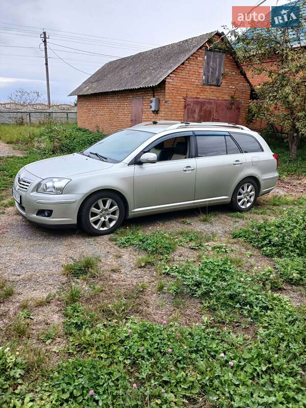 Универсал Toyota Avensis 2006 в Хмельницком