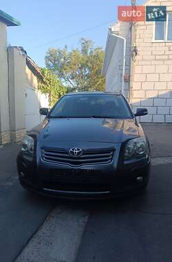 Седан Toyota Avensis 2007 в Одесі