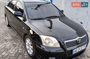 Седан Toyota Avensis 2004 в Царичанці