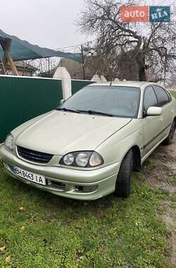 Лифтбек Toyota Avensis 2000 в Белгороде-Днестровском