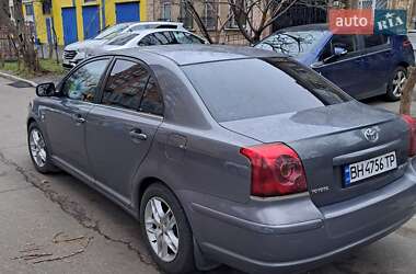 Седан Toyota Avensis 2003 в Одесі