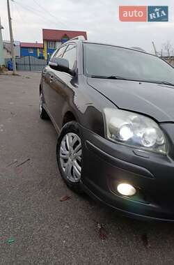 Универсал Toyota Avensis 2006 в Тернополе