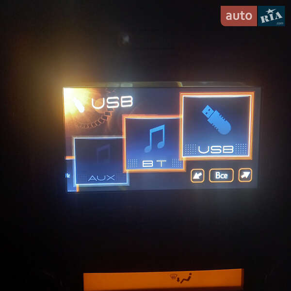 Седан Toyota Avensis 2012 в Одесі