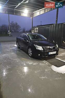 Седан Toyota Avensis 2011 в Львові