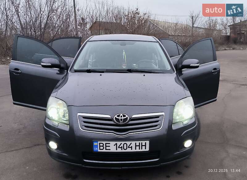 Toyota Avensis 2008