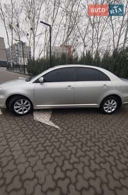 Седан Toyota Avensis 2005 в Києві