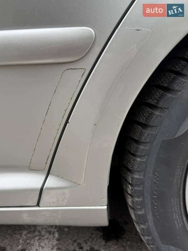 Универсал Toyota Avensis 2005 в Луцке