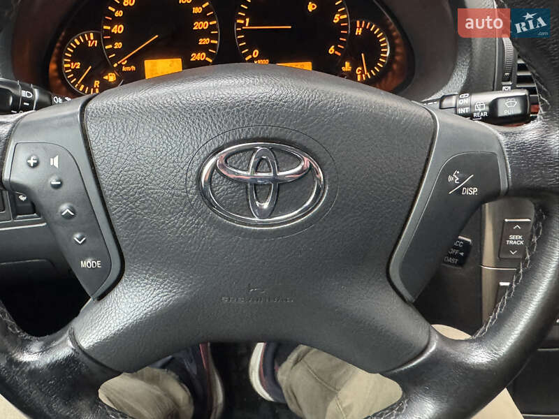 Универсал Toyota Avensis 2005 в Луцке