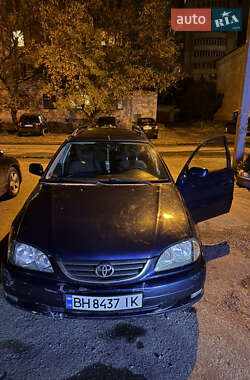 Універсал Toyota Avensis 2002 в Черкасах