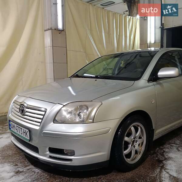 Toyota Avensis 2003