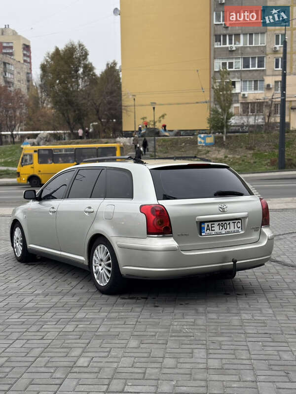 Универсал Toyota Avensis 2003 в Днепре