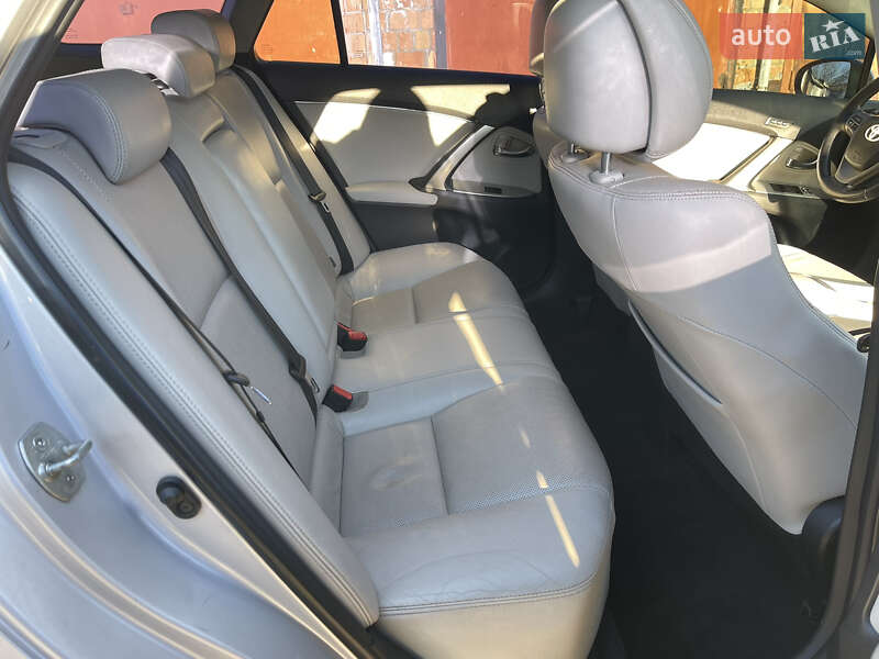 Универсал Toyota Avensis 2011 в Киеве