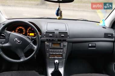 Седан Toyota Avensis 2007 в Львове