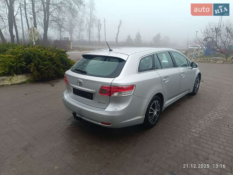 Універсал Toyota Avensis 2009 в Городку