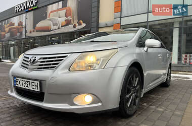 Універсал Toyota Avensis 2011 в Хмельницькому