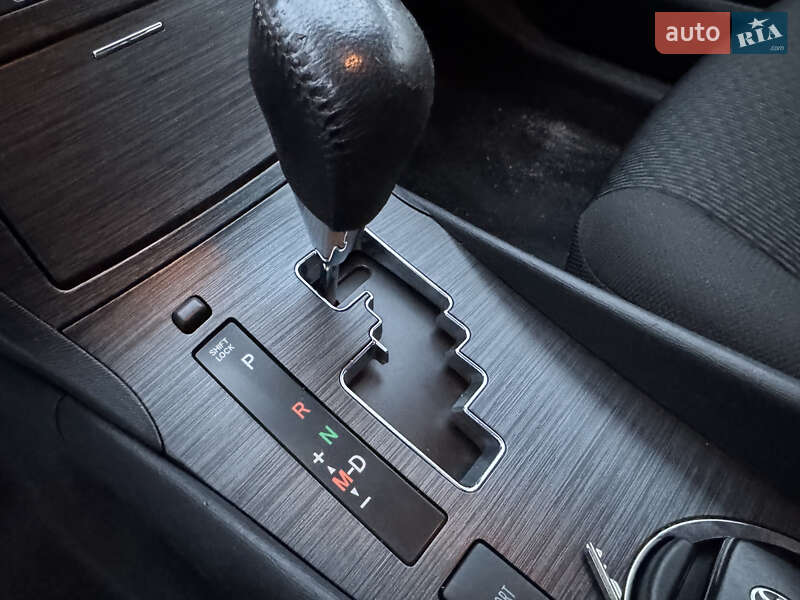 Универсал Toyota Avensis 2010 в Луцке фото 19 Универсал Toyota Avensis 2010 в Луцке