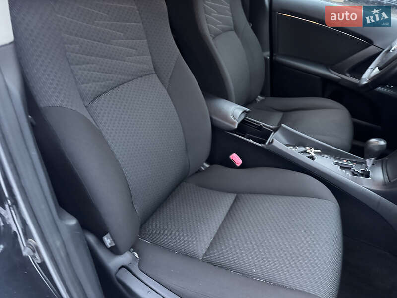 Универсал Toyota Avensis 2010 в Луцке фото 24 Универсал Toyota Avensis 2010 в Луцке