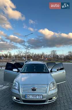 Универсал Toyota Avensis 2003 в Стрые