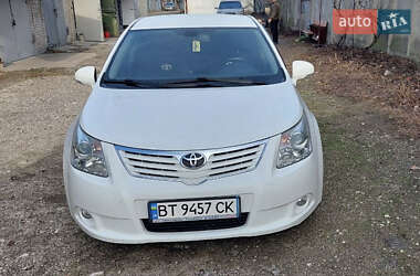 Седан Toyota Avensis 2011 в Малой Виске