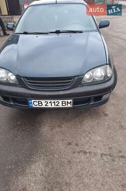 Седан Toyota Avensis 2001 в Чернигове