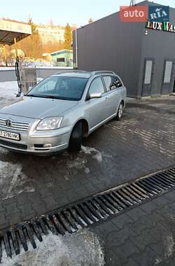 Універсал Toyota Avensis 2006 в Воловцю