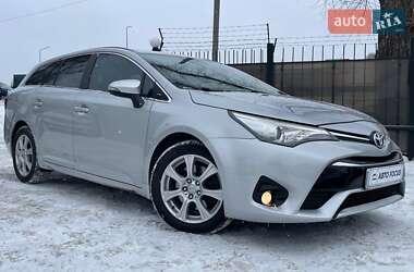 Универсал Toyota Avensis 2015 в Киеве